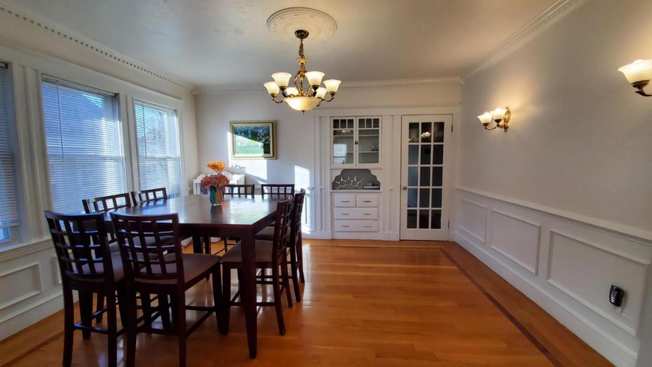 Near Train Station Gorgeous 3-Bedroom Apartment With Patios Boston Esterno foto